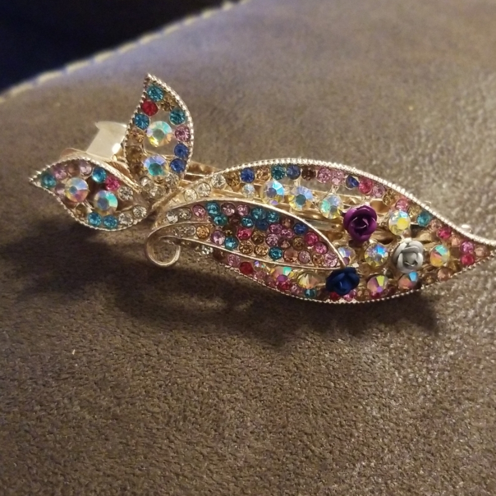 Beautiful jeweled hair clip from hair jewelry